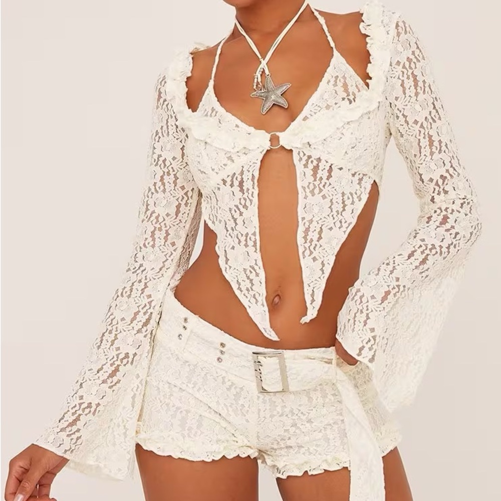 NWT Ego Flared Long Sleeve Split Hem Top In Cream Lace US 6